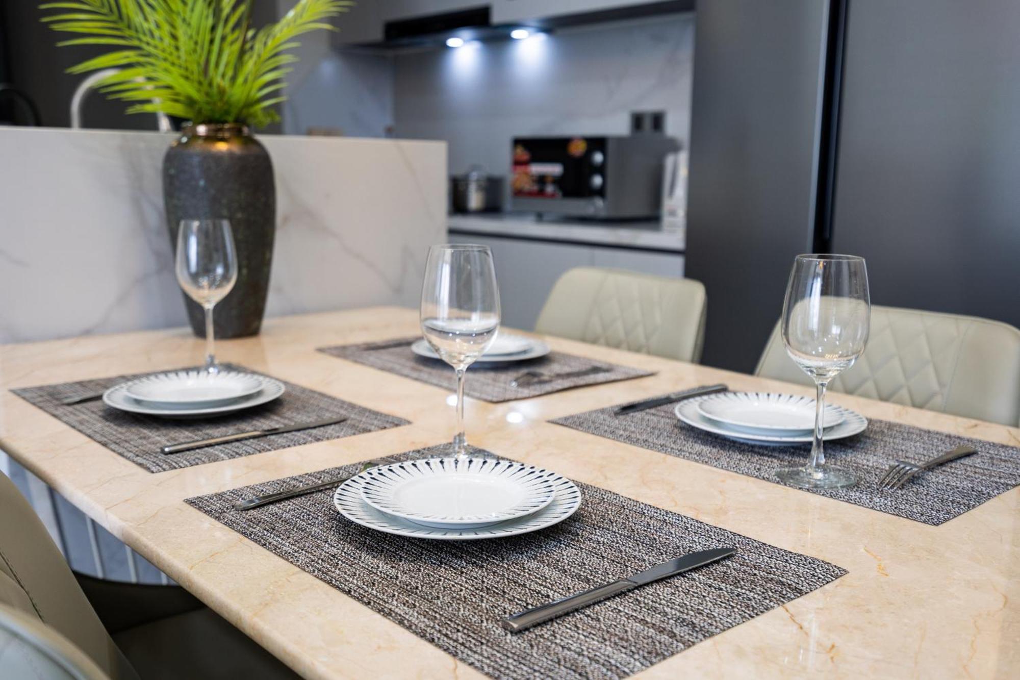 הו צ'י מין סיטי The Peak Midtown Twobedroom With Balcony מראה חיצוני תמונה